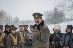 кадри з фільму "Крути. 1918"