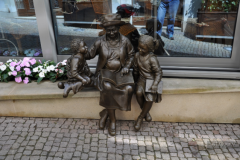 Пам'ятники та цікава міська скульптура в Празі, Чехія.